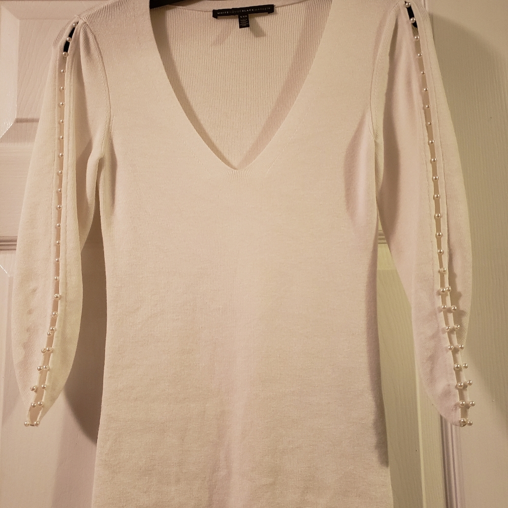 Peral Sleeve Sweater